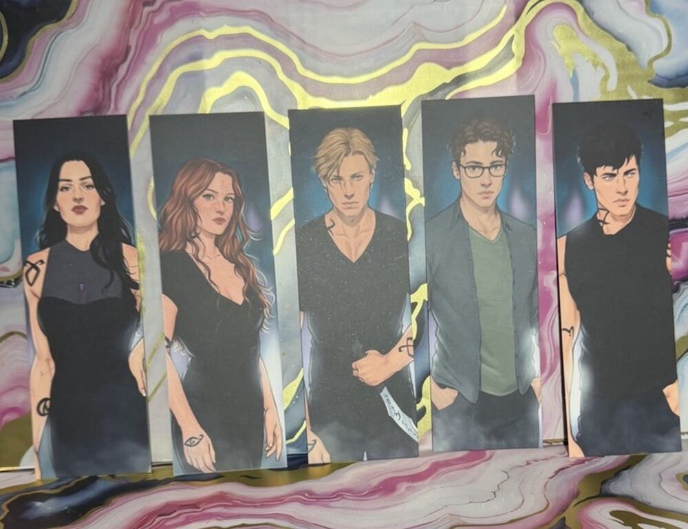 Illumicrate Bookmarks Raven Cycle, Mortal Instruments, Crescent City, Fairyloot